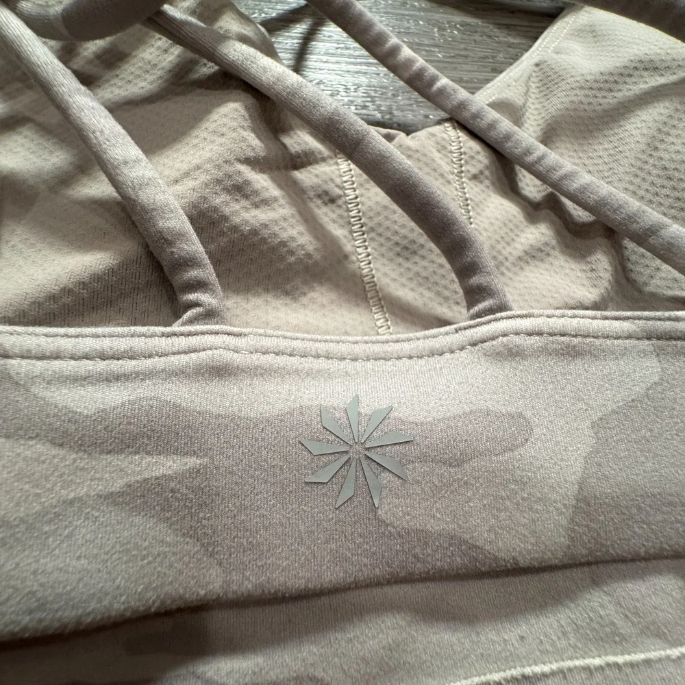Athleta Sports Bra Womens XS Gray Strappy Solace Camo Print Performance‎ Gym